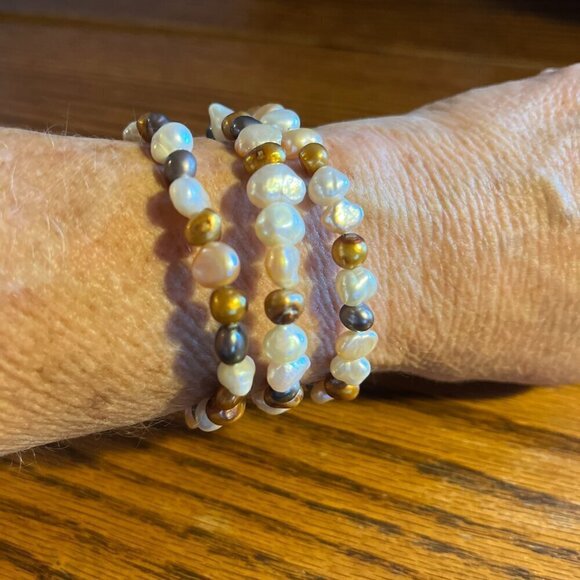 Vintage Fresh Water Pearls Triple Strand Mix Colored Stretch Bracelet - Picture 4 of 5